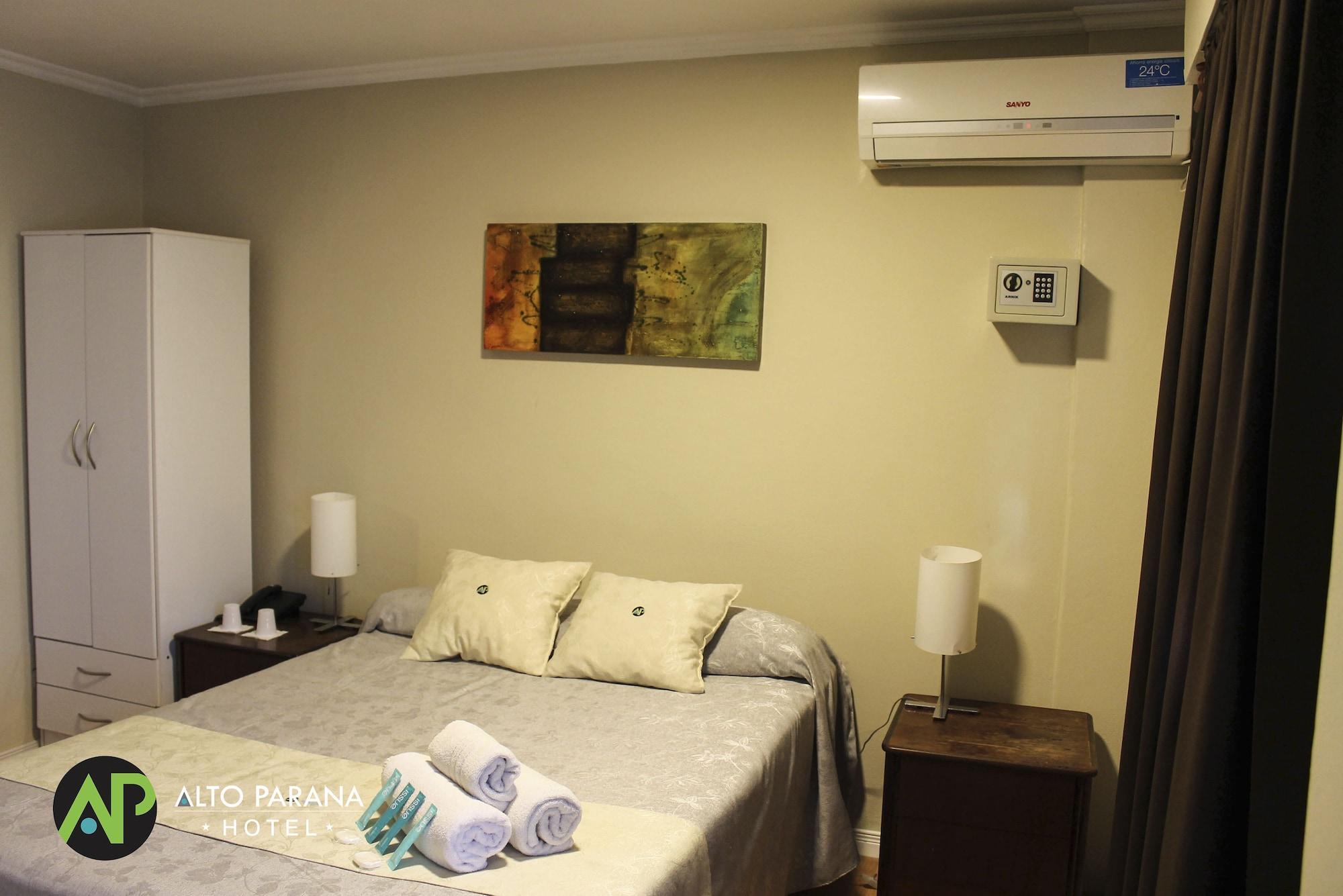Hotel Alto Parana コルドバ エクステリア 写真